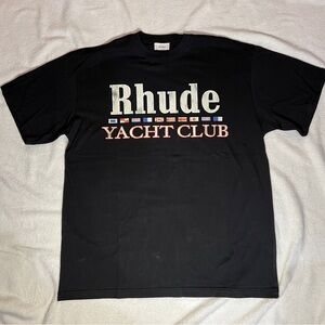 No stains no deodorant smell no smoke smell. Condition is 10/10.Ready to ship.